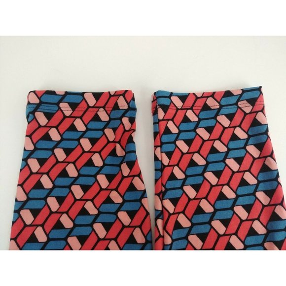 Lularoe Tall And Curvy Leggings Black With Blue & Pink Geometric Ribbons - Picture 4 of 6
